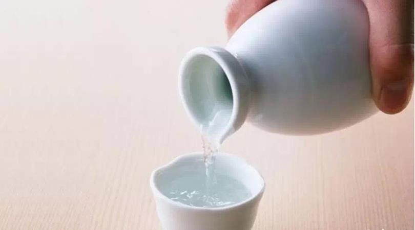 EB4A3F77ED69AE35DA65F99019042420